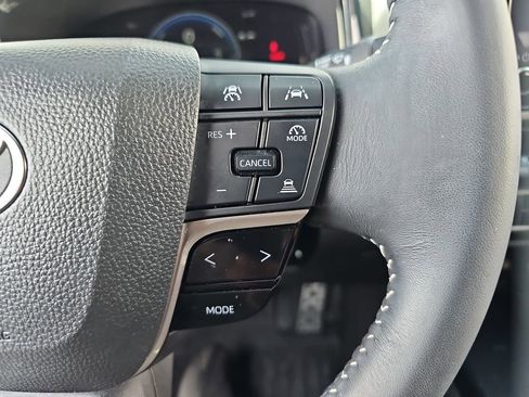 Certified 2025 Toyota Camry SE FWD image 12