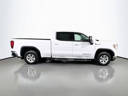 Used 2022 GMC Sierra 1500 SLE image 4