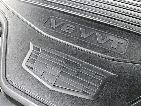 Used 2017 Cadillac XT5 Premium Luxury image 34