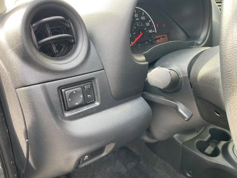 Used 2019 Nissan Versa S Plus image 30