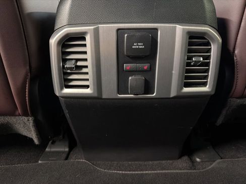 Used 2016 Ford F150 Platinum w/ Equipment Group 701A Luxury AWD/4WD image 37