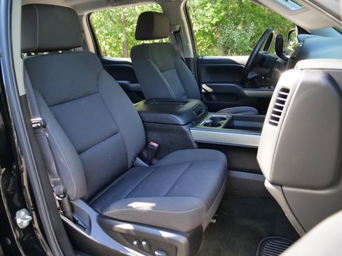 Used 2018 Chevrolet Silverado 1500 LT w/ All Star Edition AWD/4WD image 36