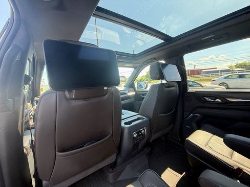 Used 2024 GMC Yukon Denali w/ Denali Reserve Package AWD/4WD image 20