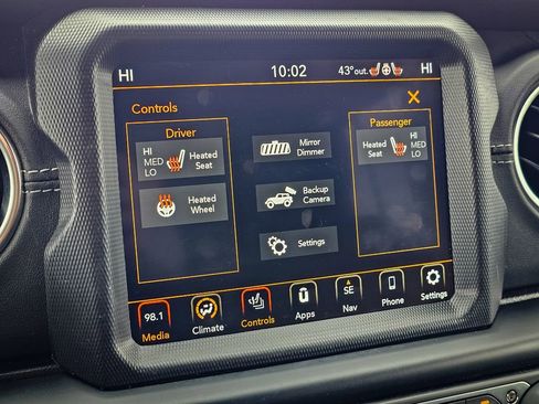 Certified 2022 Jeep Wrangler Unlimited Sahara w/ LED Lighting Group AWD/4WD image 20