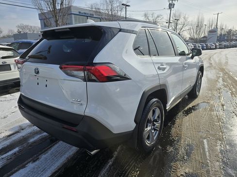 Certified 2024 Toyota RAV4 XLE image 7