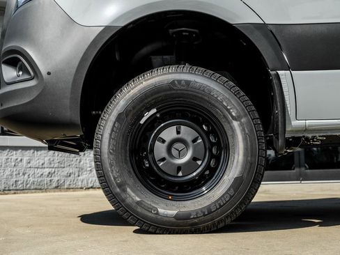 New 2025 Mercedes-Benz Sprinter 2500 image 4