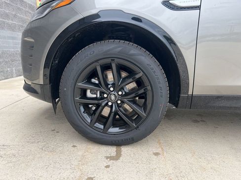 New 2025 Land Rover Discovery Sport Dynamic SE image 23