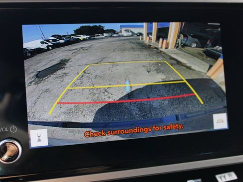 Used 2025 Toyota Tundra SR5 w/ SR5 Premium Package AWD/4WD image 30