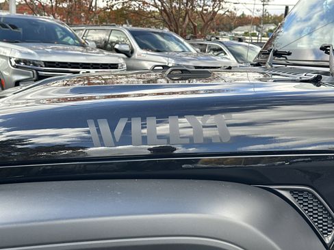 Used 2021 Jeep Wrangler Unlimited Sport image 14