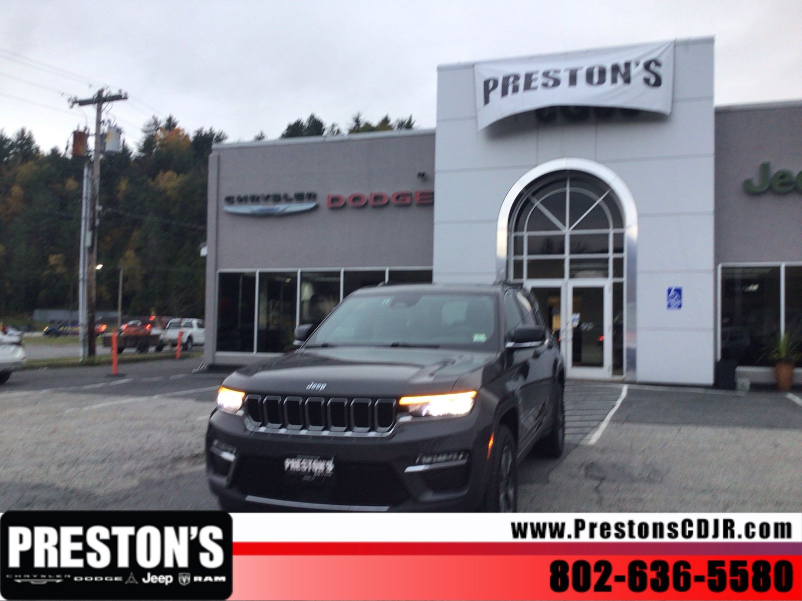 Used 2024 Jeep Grand Cherokee Limited 4xe AWD/4WD image 1