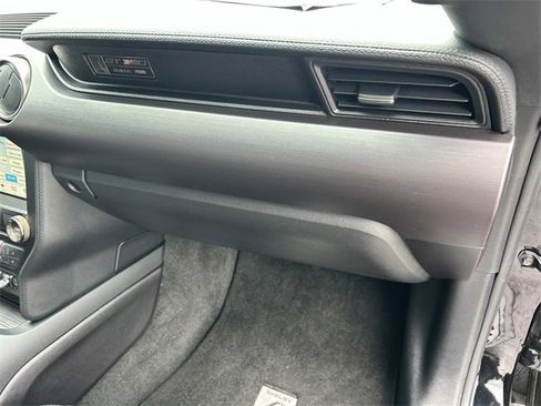 Used 2017 Ford Mustang Shelby GT350 image 24