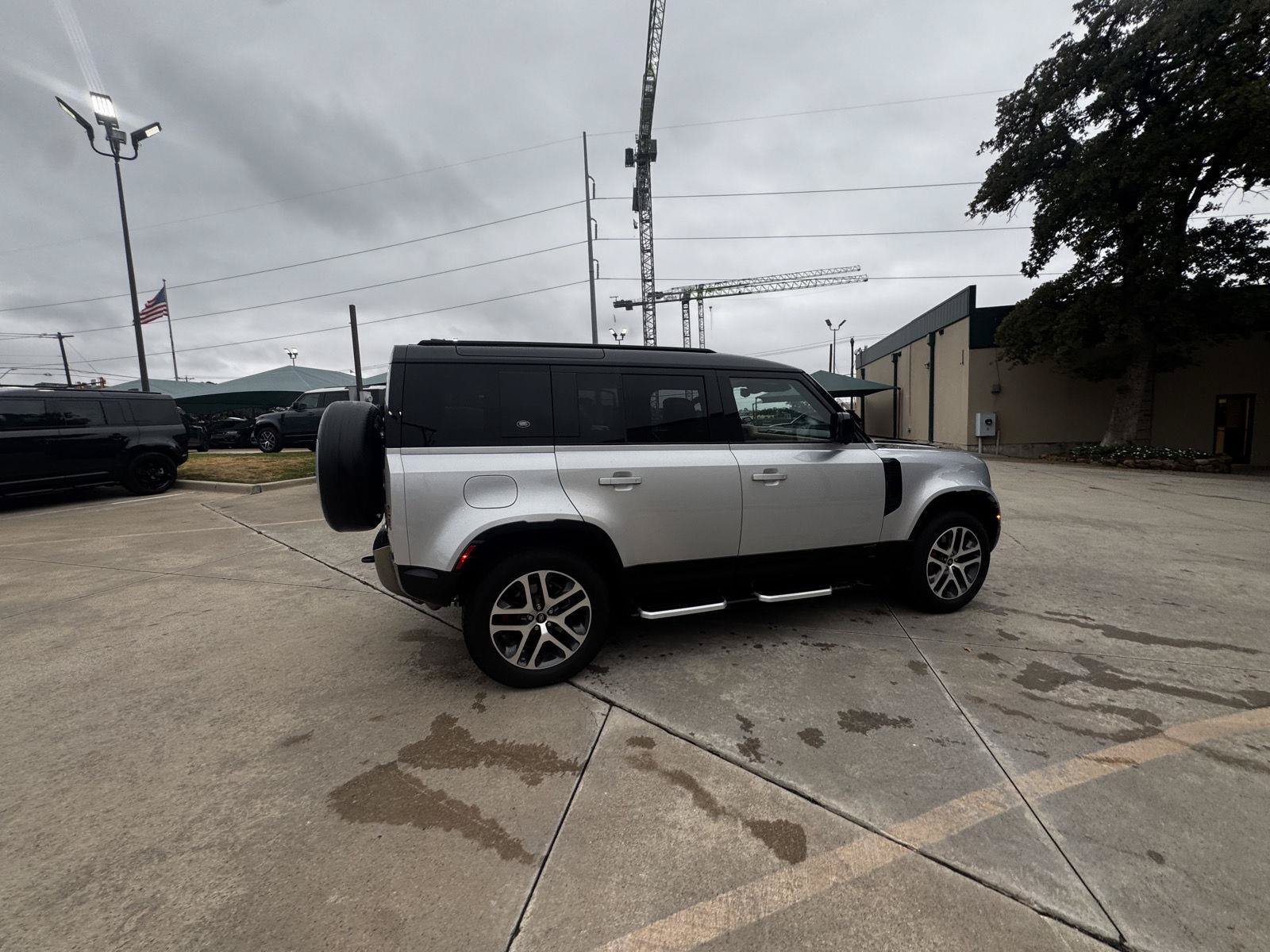 Certified 2021 Land Rover Defender 110 X AWD/4WD image 8