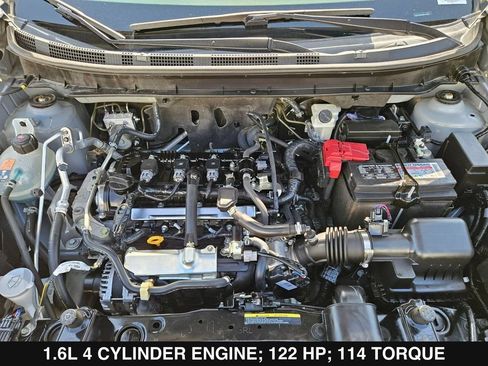 Used 2024 Nissan Kicks SR w/ SR Premium Package FWD image 38