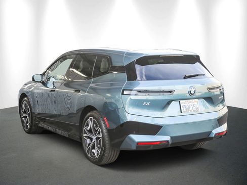 Used 2025 BMW iX xDrive50 w/ Premium Package image 4