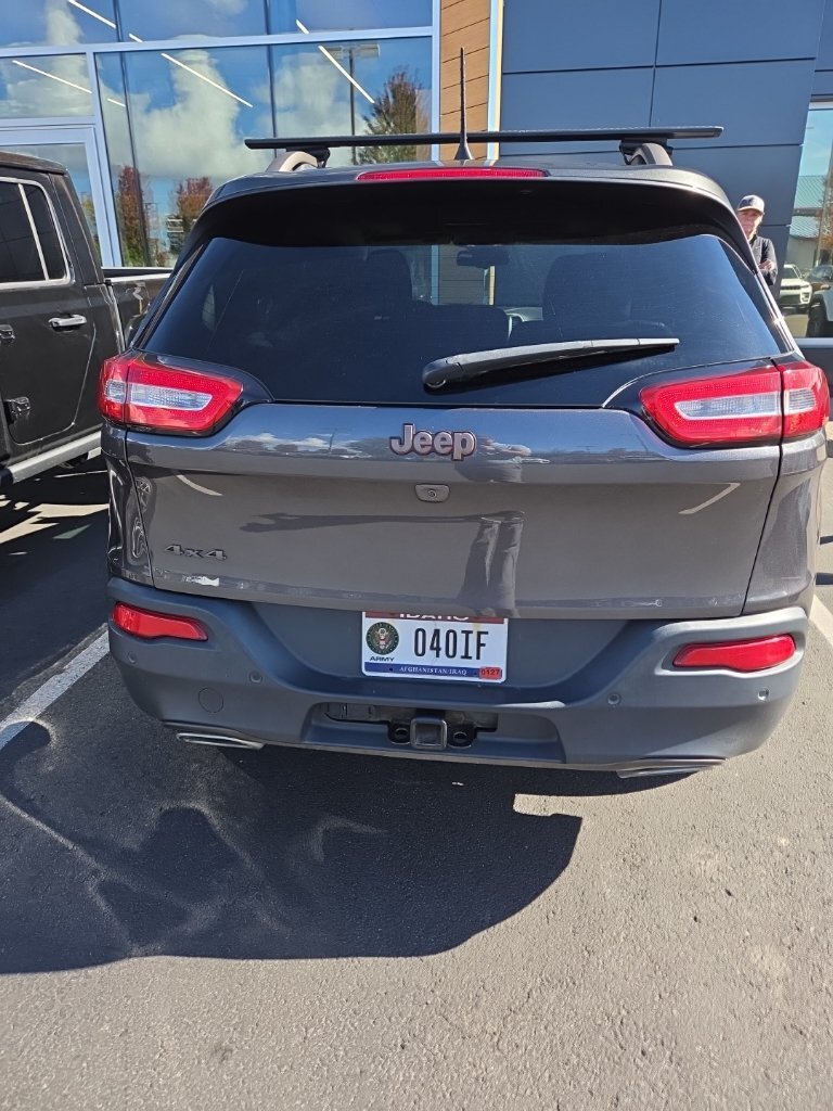 Used 2017 Jeep Cherokee 75th Anniversary AWD/4WD image 4