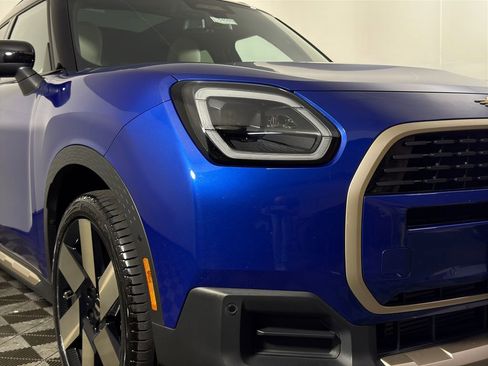 Certified 2025 MINI Cooper Countryman S w/ Comfort Package Max AWD/4WD image 5