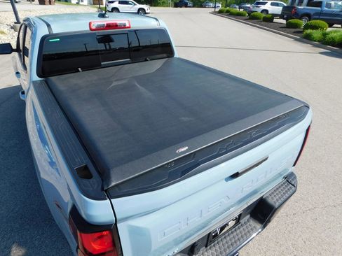 Used 2026 Chevrolet Colorado Z71 AWD/4WD image 9