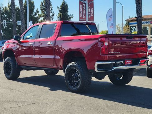 Used 2022 Chevrolet Silverado 1500 LT RWD image 2