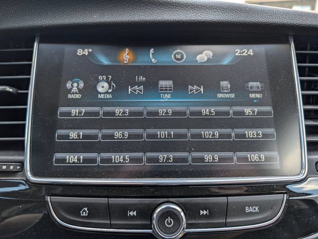 Used 2020 Buick Encore Preferred AWD/4WD image 25