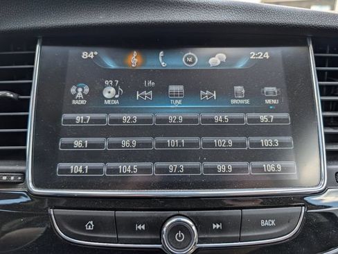 Used 2020 Buick Encore Preferred AWD/4WD image 25