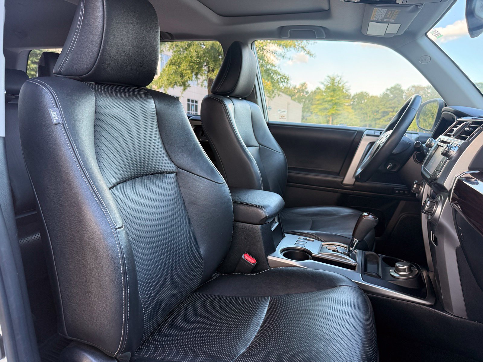 Used 2019 Toyota 4Runner Limited AWD/4WD image 37