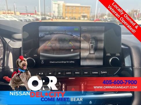 Used 2025 Nissan Pathfinder SL image 23