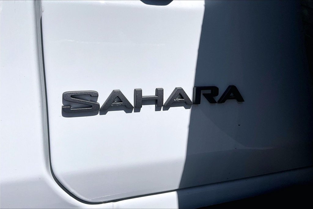 Used 2026 Jeep Wrangler Unlimited Sahara AWD/4WD image 21