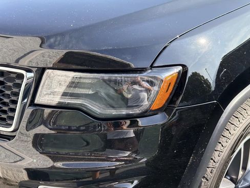 Used 2020 Jeep Grand Cherokee Laredo w/ Quick Order Package 2BN North AWD/4WD image 6