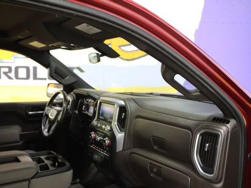 Used 2020 GMC Sierra 1500 SLE w/ X31 Off-Road Package AWD/4WD image 12