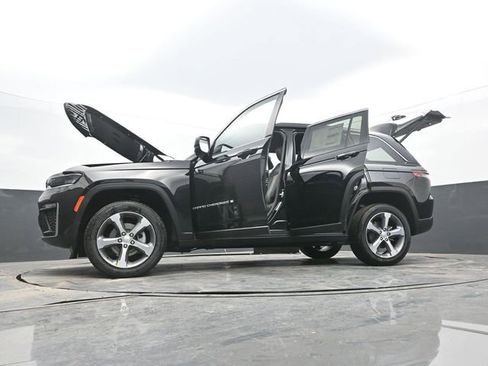 New 2026 Jeep Grand Cherokee Limited image 64