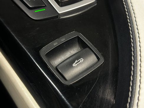 Used 2013 BMW 650i xDrive Convertible image 35