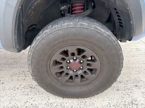 Used 2018 Toyota Tacoma TRD Pro image 12