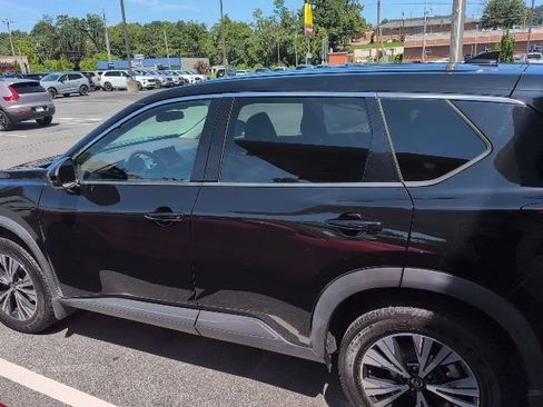 Used 2021 Nissan Rogue SV AWD/4WD image 6
