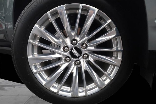 Used 2026 Cadillac Escalade Luxury w/ LPO, Floor Liner Package AWD/4WD image 3