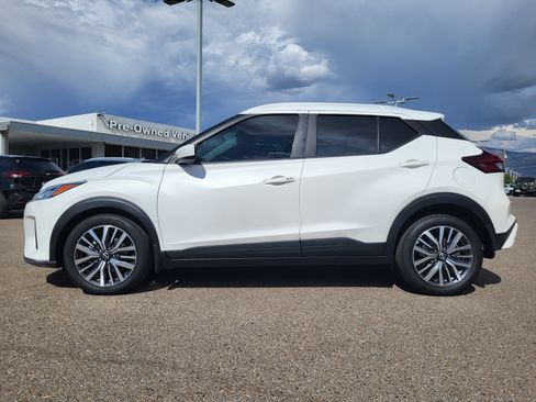 Certified 2023 Nissan Kicks SV FWD image 7