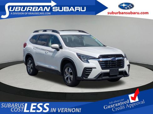 Used 2025 Subaru Ascent Premium AWD/4WD image 1