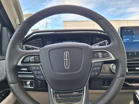Used 2024 Lincoln Navigator L Black Label AWD/4WD image 18