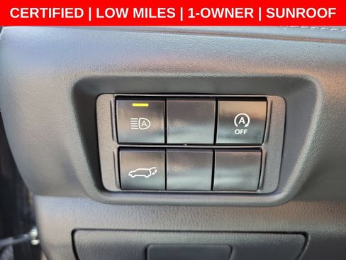 Used 2024 Toyota Highlander XLE FWD image 26
