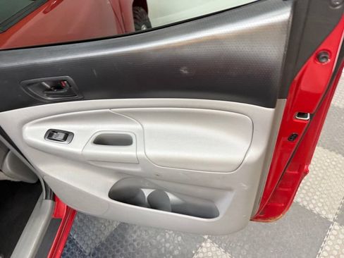 Used 2014 Toyota Tacoma 4x4 Double Cab w/ TRD Sport Package image 40