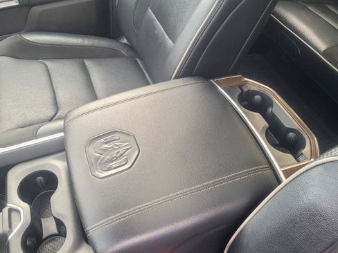 Used 2022 RAM 1500 Laramie AWD/4WD image 14
