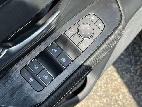 New 2025 Nissan Kicks SR w/ SR Premium Package image 19