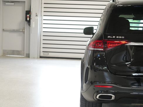 Certified 2021 Mercedes-Benz GLE 350 4MATIC image 9