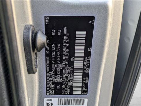 Used 2023 Toyota Sienna LE image 18