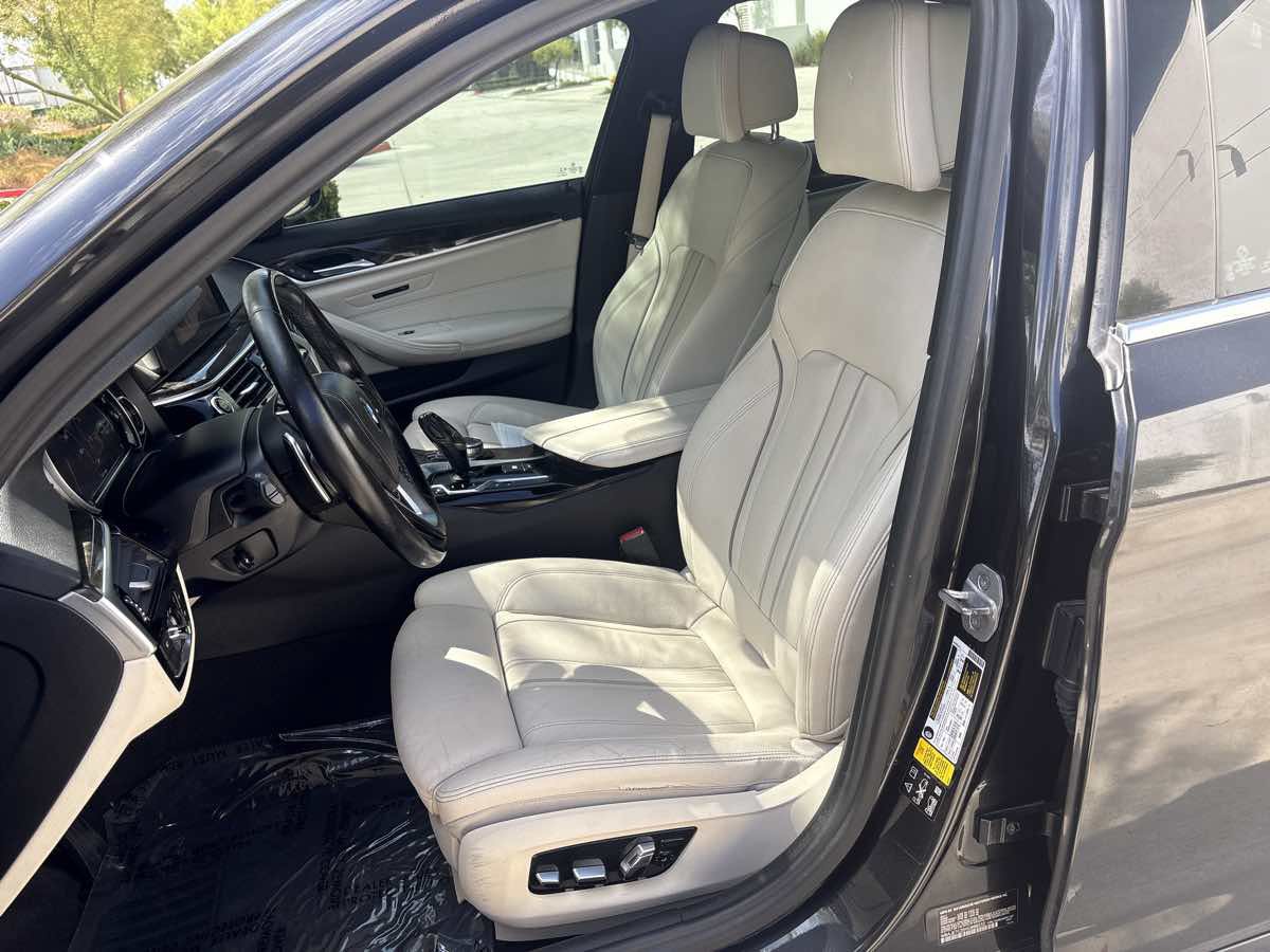 Used 2017 BMW 540i xDrive AWD/4WD image 19