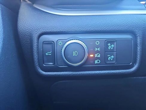 Used 2021 Ford Explorer XLT w/ Equipment Group 202A image 29