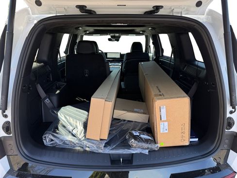 New 2026 Hyundai Santa Fe Calligraphy AWD/4WD image 17