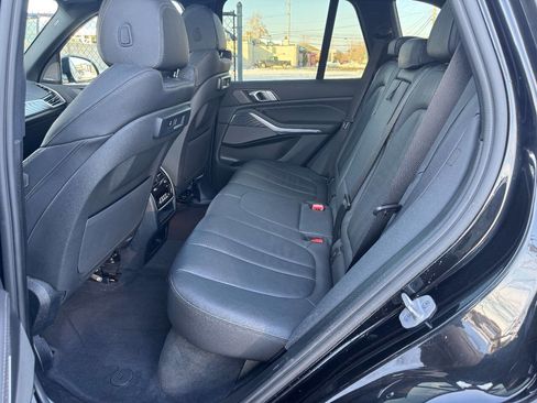 Used 2021 BMW X5 xDrive40i w/ M Sport Package image 24