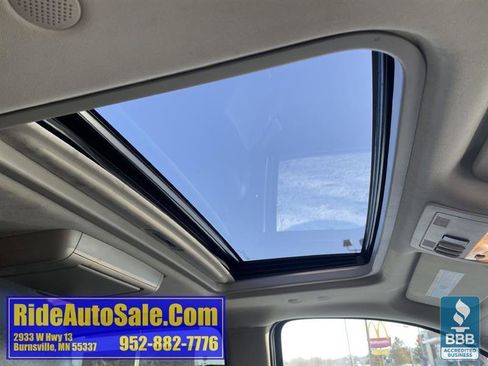 Used 2013 GMC Yukon XL Denali image 36