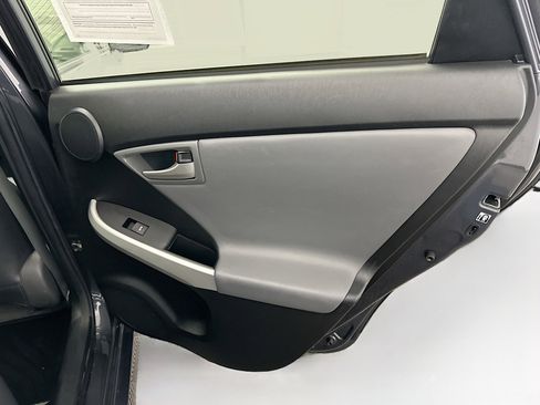 Used 2015 Toyota Prius Four image 32