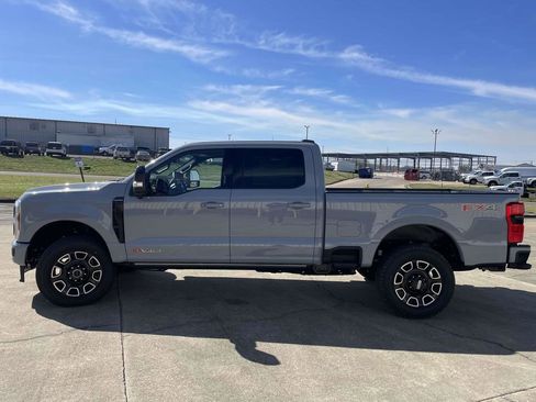 New 2026 Ford F250 Platinum AWD/4WD image 6